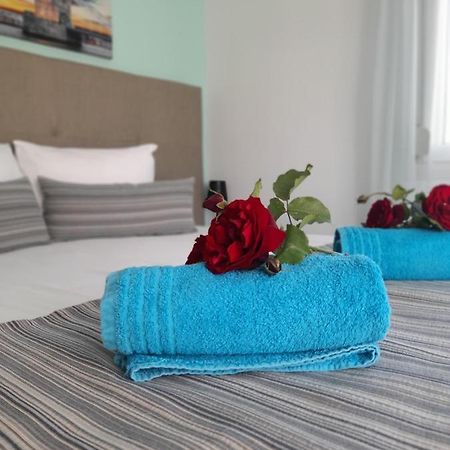 El Sol Apartment Néa Péramos Bagian luar foto