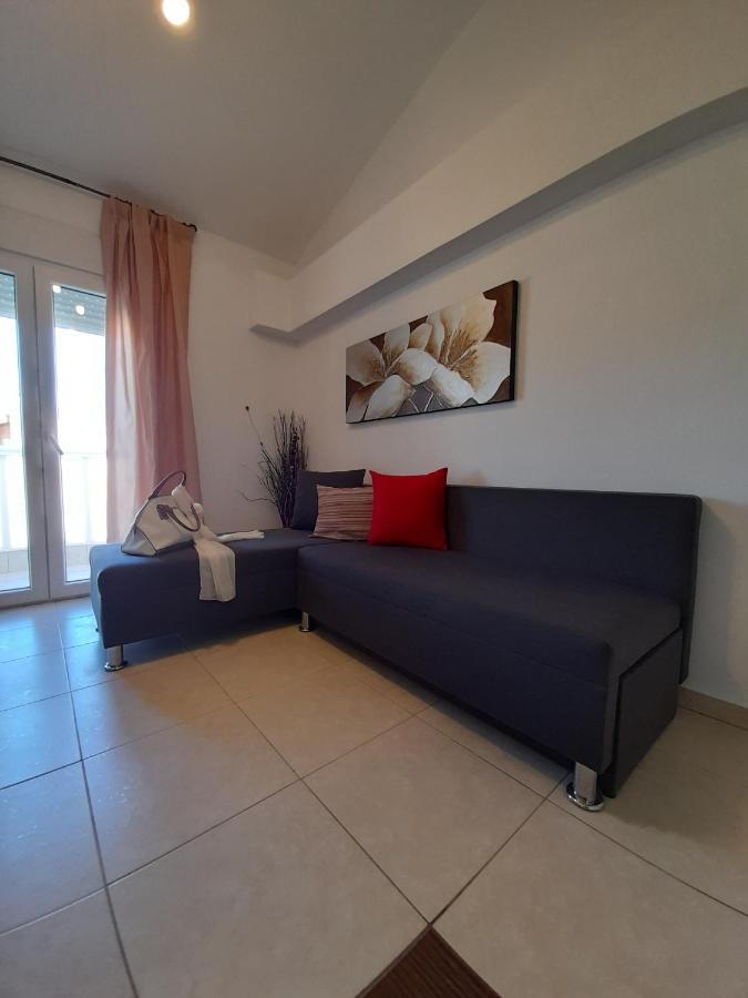 El Sol Apartment Néa Péramos Bagian luar foto