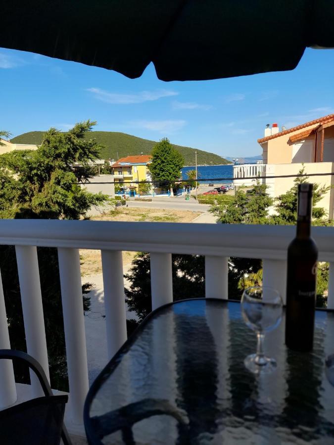 El Sol Apartment Néa Péramos Bagian luar foto