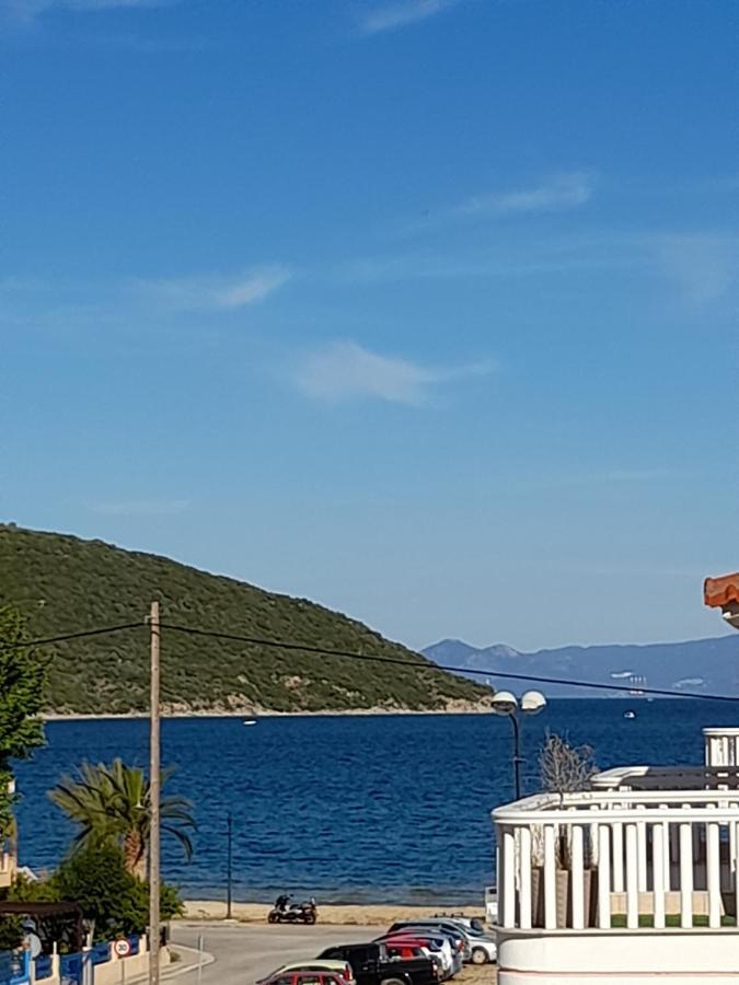 El Sol Apartment Néa Péramos Bagian luar foto