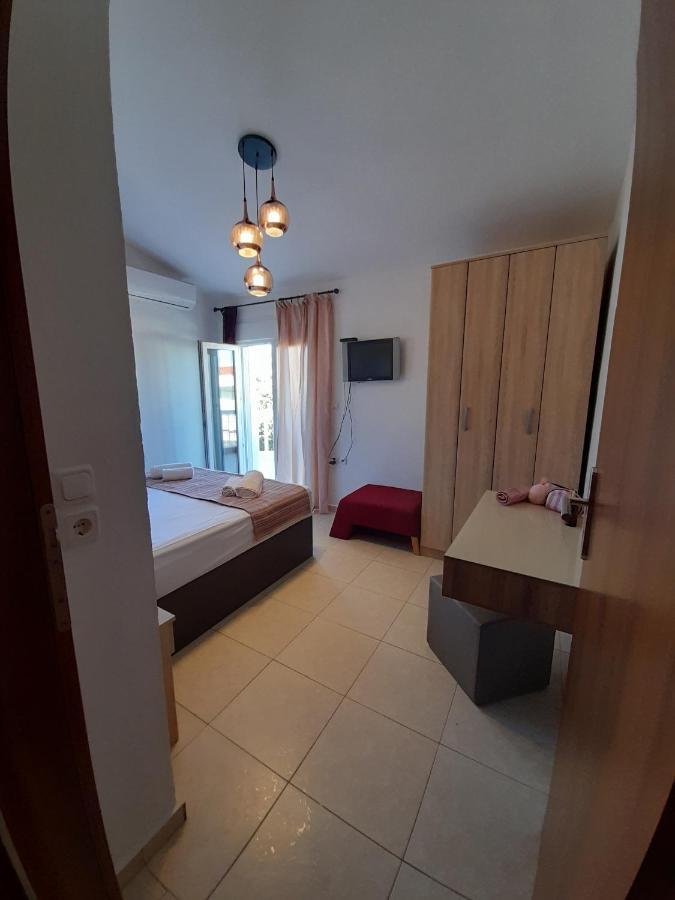 El Sol Apartment Néa Péramos Bagian luar foto