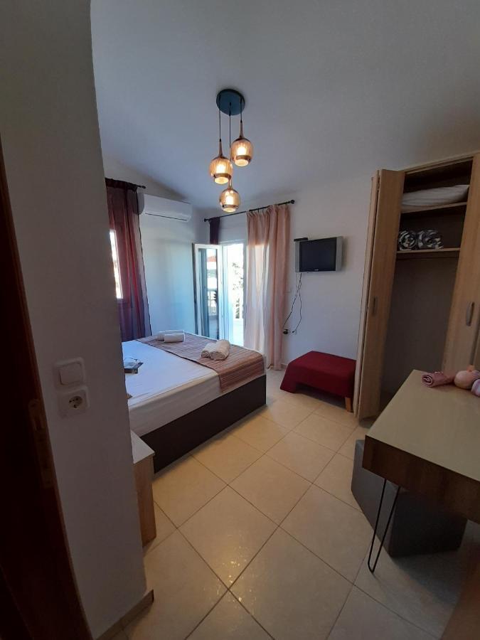 El Sol Apartment Néa Péramos Bagian luar foto