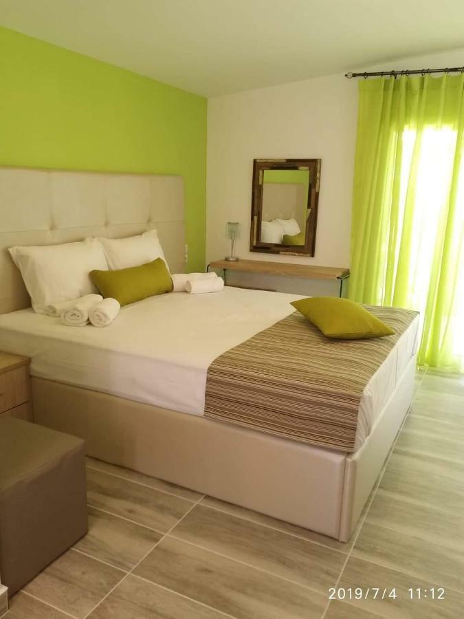 El Sol Apartment Néa Péramos Bagian luar foto