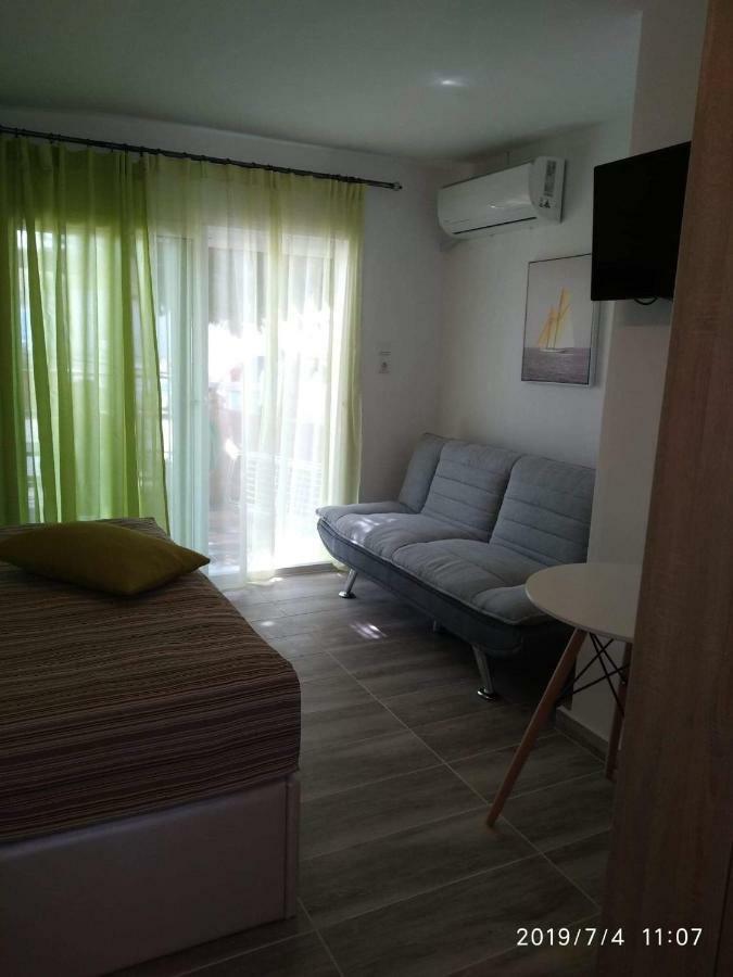 El Sol Apartment Néa Péramos Bagian luar foto