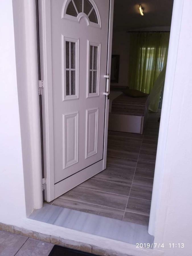 El Sol Apartment Néa Péramos Bagian luar foto